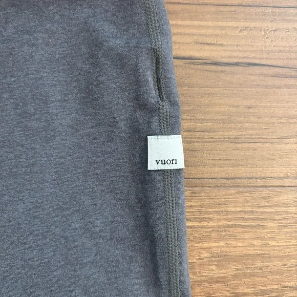 Vuori Gray Leggings with Drawstring - Picture 2 of 4